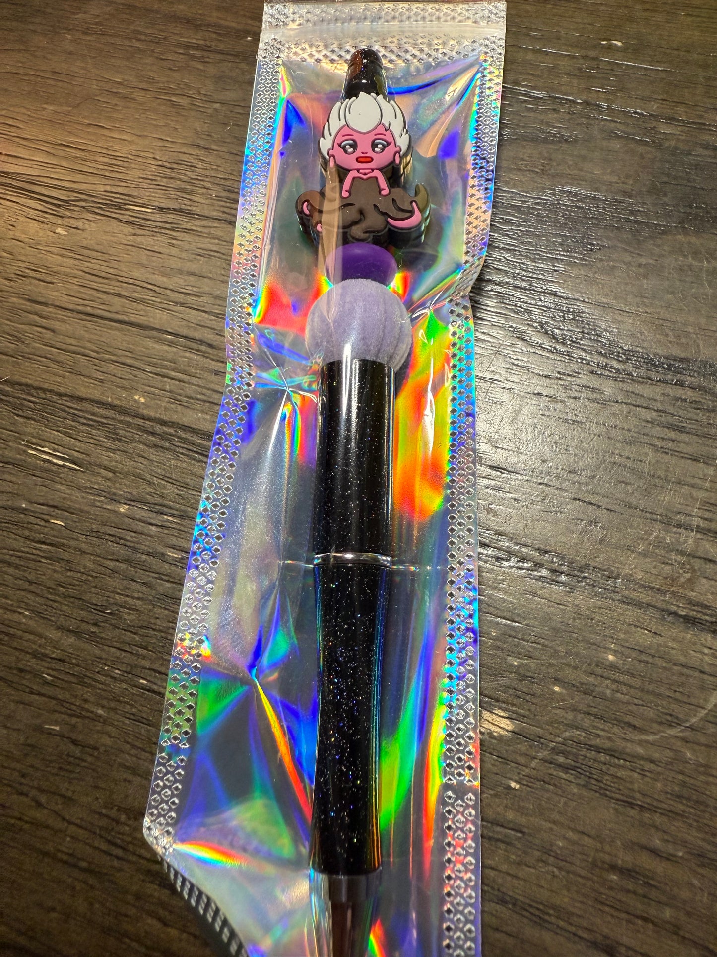 Ursula Villian Silicone pen